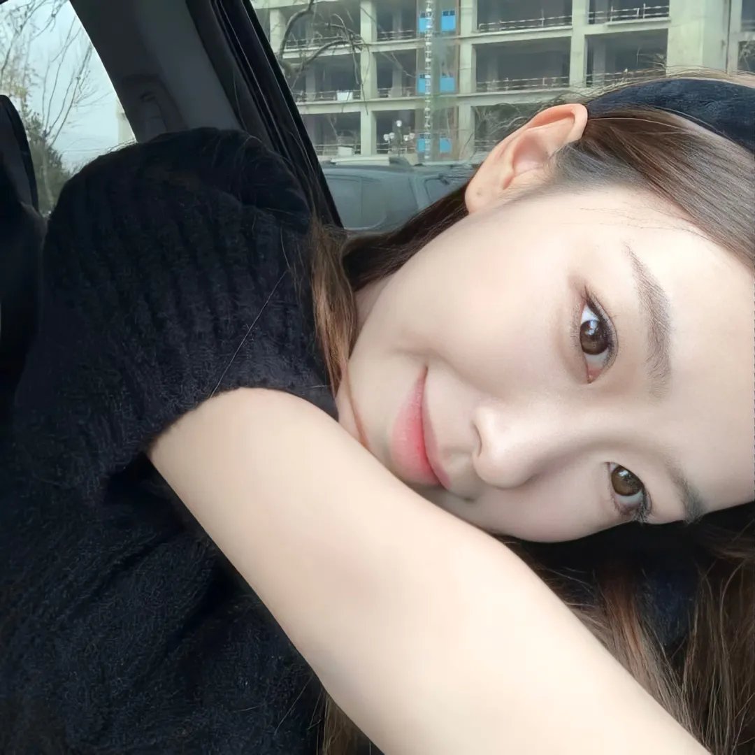 锁红颜